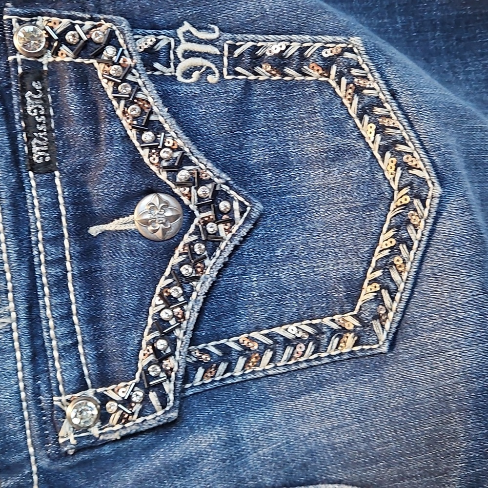 Miss Me Signature Boot Low-Rise Embellished Distressed Denim Jeans-NWOT - Picture 12 of 16